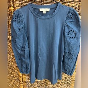 Jack + Avery - Blue Shirt‎ with Lace puff sleeves, Size Junior Small, Pre- Owned